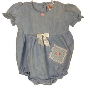 Vintage Buster Brown Chambray Bubble Romper Rosebud Accents Light Blue Sz 6-9 mo